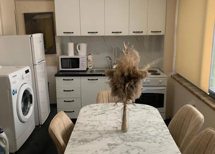 アパート Citynest Apartments, 3-minute Walk From The Skanderbeg Square