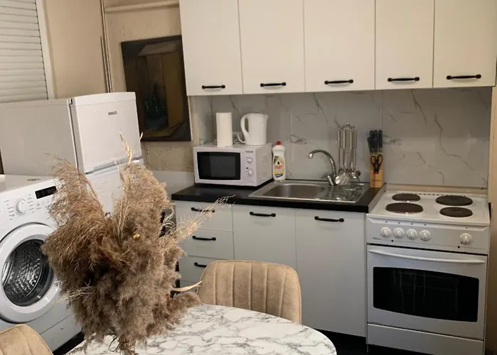 Citynest Apartments, 3-minute Walk From The Skanderbeg Square * ティラナ