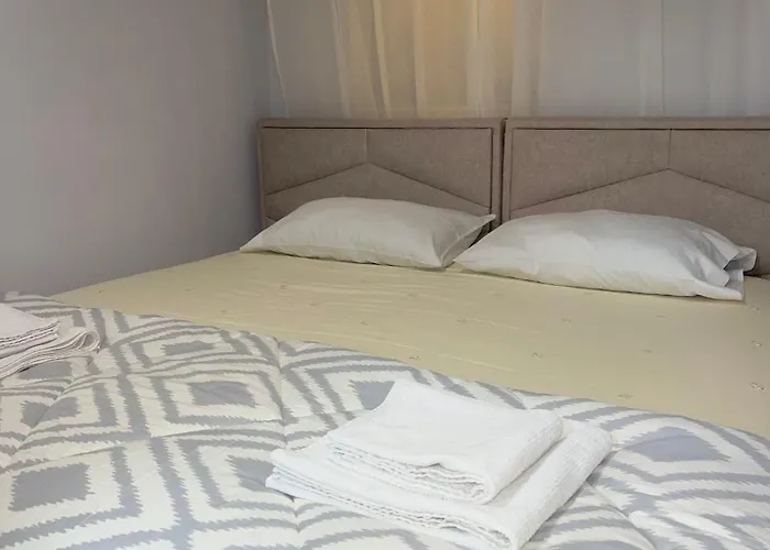 Apartman Citynest Apartments, 3-minute Walk From The Skanderbeg Square Tirana