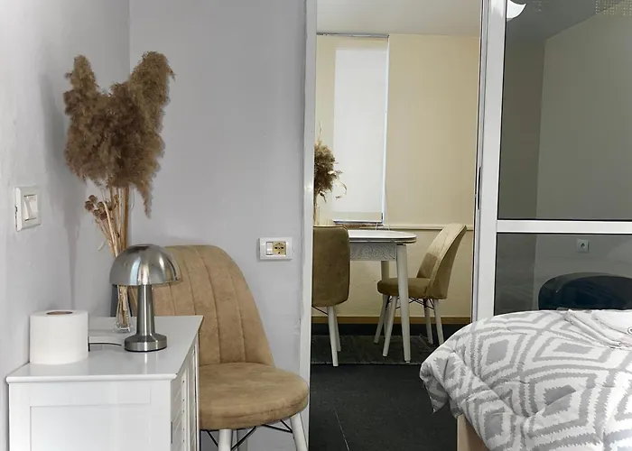 Citynest Apartments, 3-minute Walk From The Skanderbeg Square Tirana